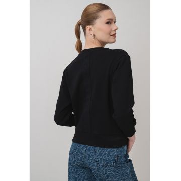 Bluza de trening cu decolteu la baza gatului si maneci cazute