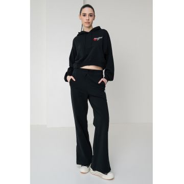 Hanorac crop cu maneci cazute