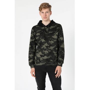 Hanorac cu model camuflaj