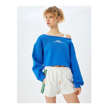 Bluza crop de trening cu decolteu pe un umar si imprimeu text