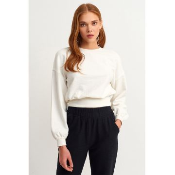 Bluza de trening crop cu decolteu la baza gatului