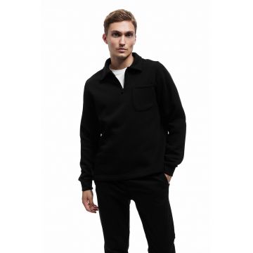 Bluza de trening cu guler ascutit