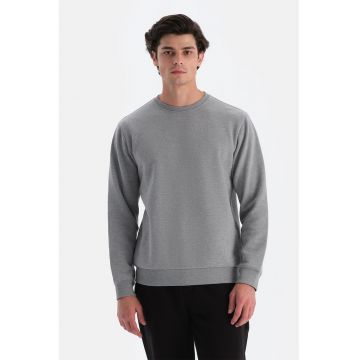 Bluza de trening cu decolteu la baza gatului si margini striate