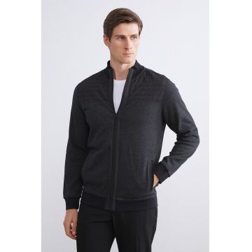 Bluza de trening cu fermoar si guler mediu