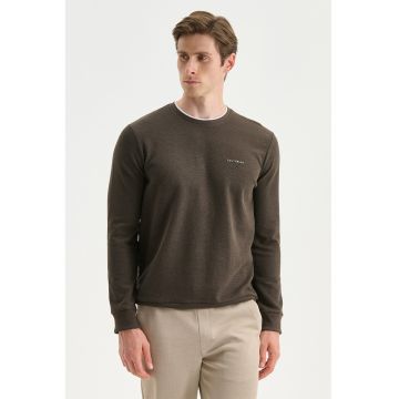 Bluza de trening cu model uni si decolteu la baza gatului