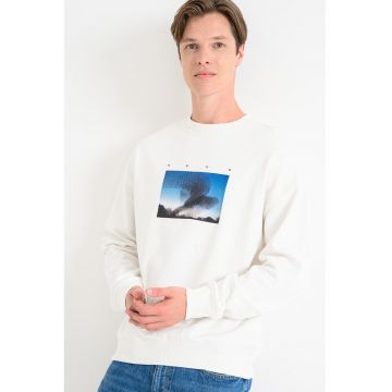 Bluza de trening cu imprimeu foto si decolteu la baza gatului