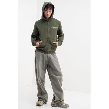 Hanorac cu fermoar si logo brodat pe piept