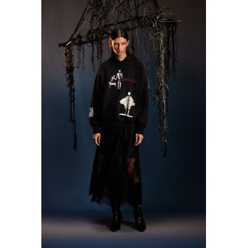 Medicine bluza culoarea negru, cu glugă, cu imprimeu