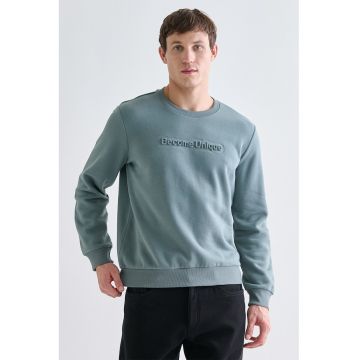 Bluza de trening cu text in relief