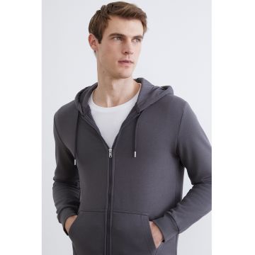 Hanorac cu fermoar si buzunare oblice