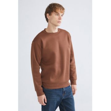 Bluza de trening cu decolteu la baza gatului