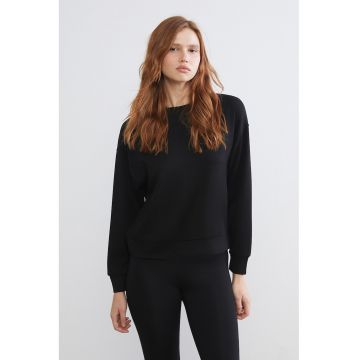 Bluza de trening cu decolteu la baza gatului si model uni