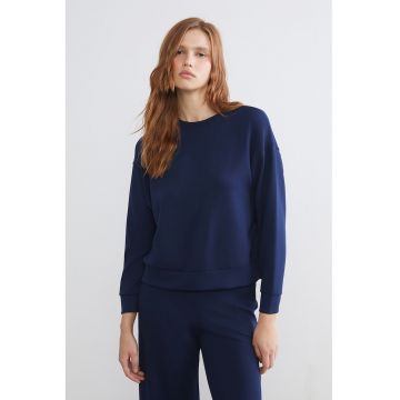 Bluza de trening cu decolteu la baza gatului si model uni