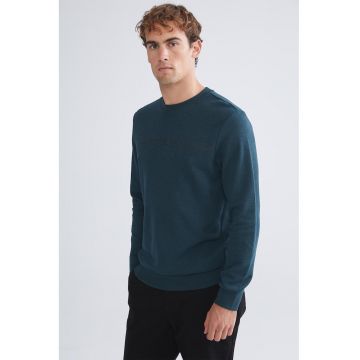 Bluza de trening cu decolteu la baza gatului si text