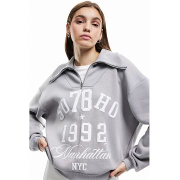 Bluza de trening lejera cu imprimeu contrastant