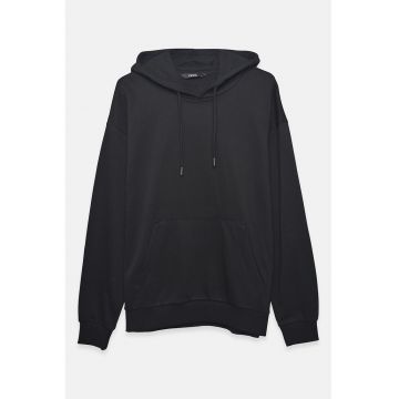 Hanorac cu buzunar kangaroo si gluga ajustabila