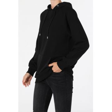 Hanorac cu buzunar kangaroo si maneci raglan