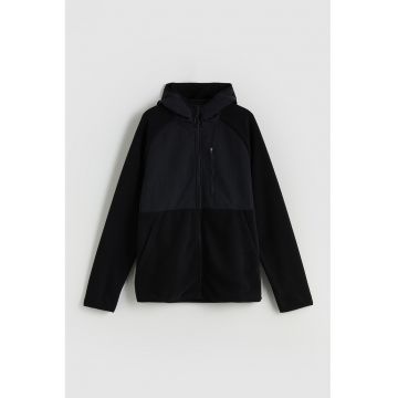 Hanorac cu buzunare pe piept si oblice