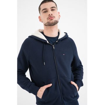 Hanorac cu fermoar si snur de ajustare