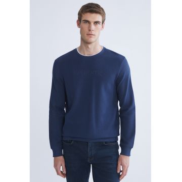 Bluza de trening cu decolteu la baza gatului si aspect texturat