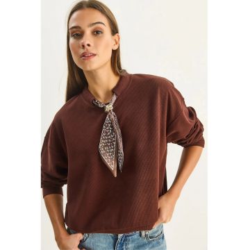 Hanorac dama  guler rotund - detaliu accesoriu imprimat - maro mocha inchis - textil