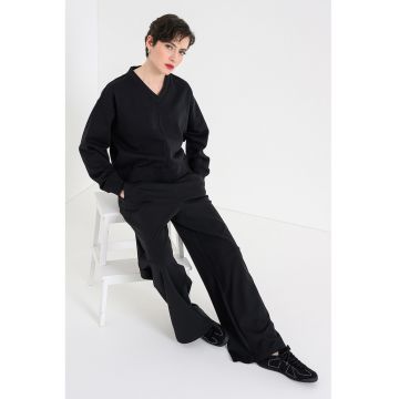 Bluza de trening cu decolteu in V - Negru